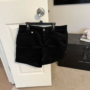 Women’s Polo Shorts Size 6
